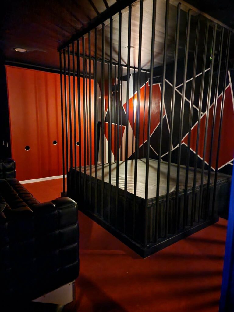 Love room4